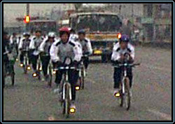 1115-2.jpg (25527 bytes)