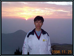 1126-10.jpg (16607 bytes)