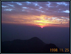 1126-13.jpg (15718 bytes)